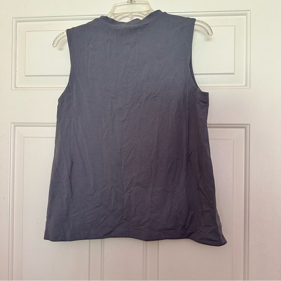 Athleta Solid Gray Sleeveless Muscle Workout Tee Top Size Small S - Picture 2 of 4